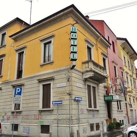 Hotel Trentina Milano Exteriör bild